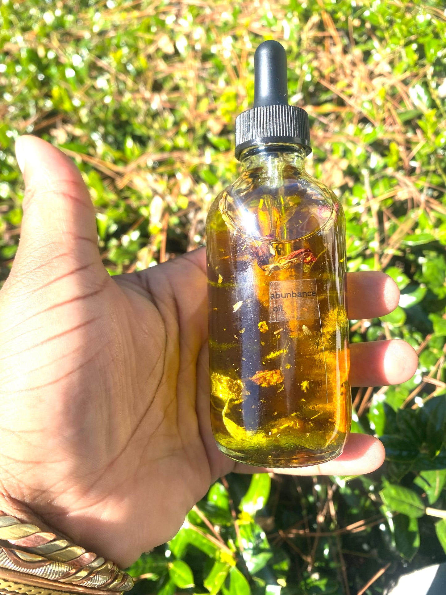 Abundance oil